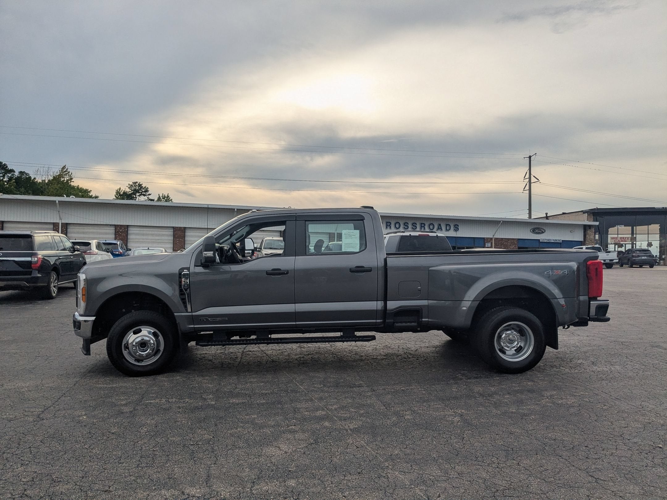 2025 Ford Super Duty F-350 DRW XL