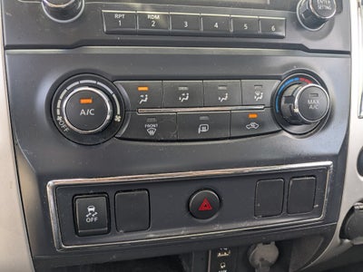 2017 Nissan Titan SV