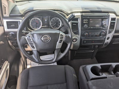 2017 Nissan Titan SV