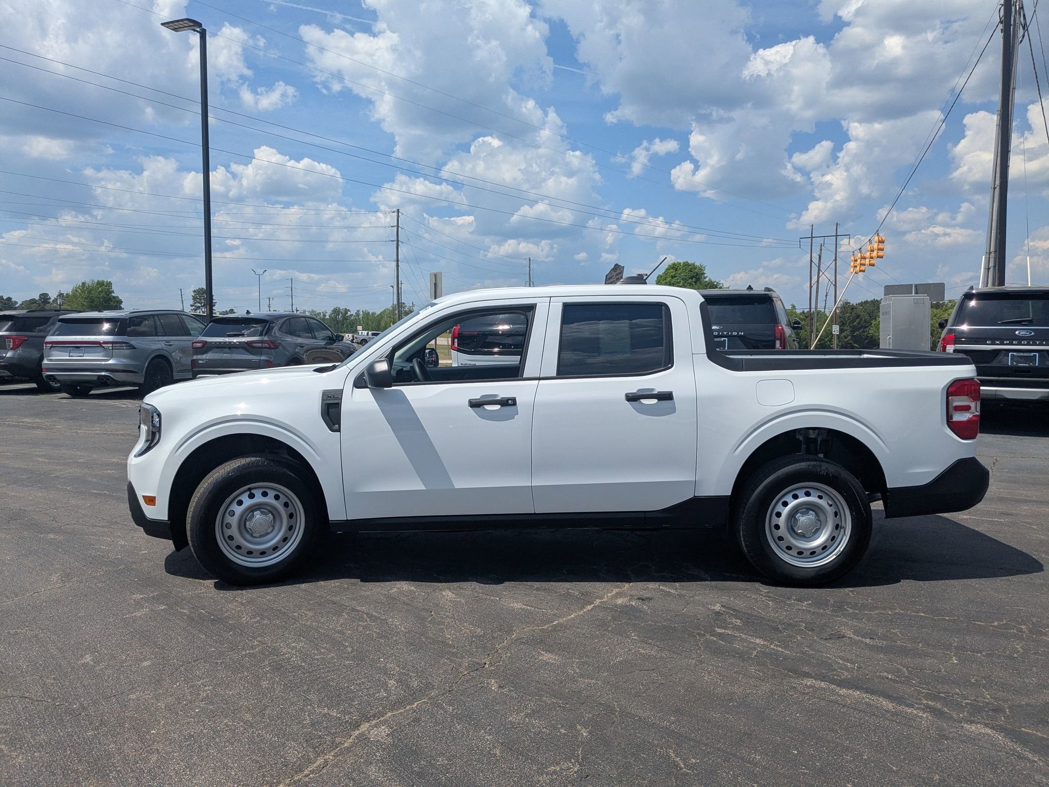 2026 Ford Maverick XL