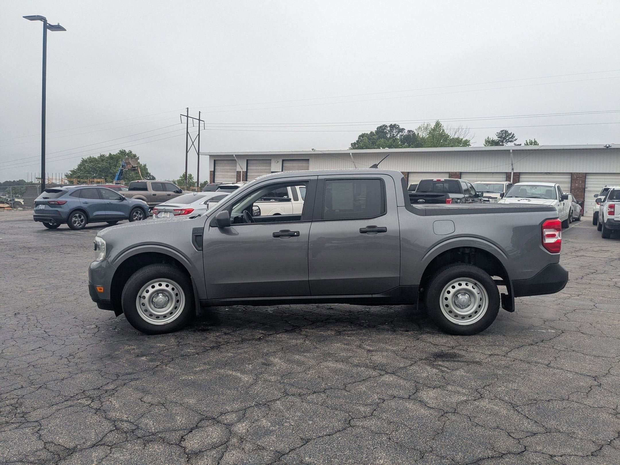 2023 Ford Maverick XL