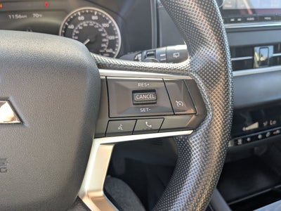 2024 Mitsubishi Outlander ES