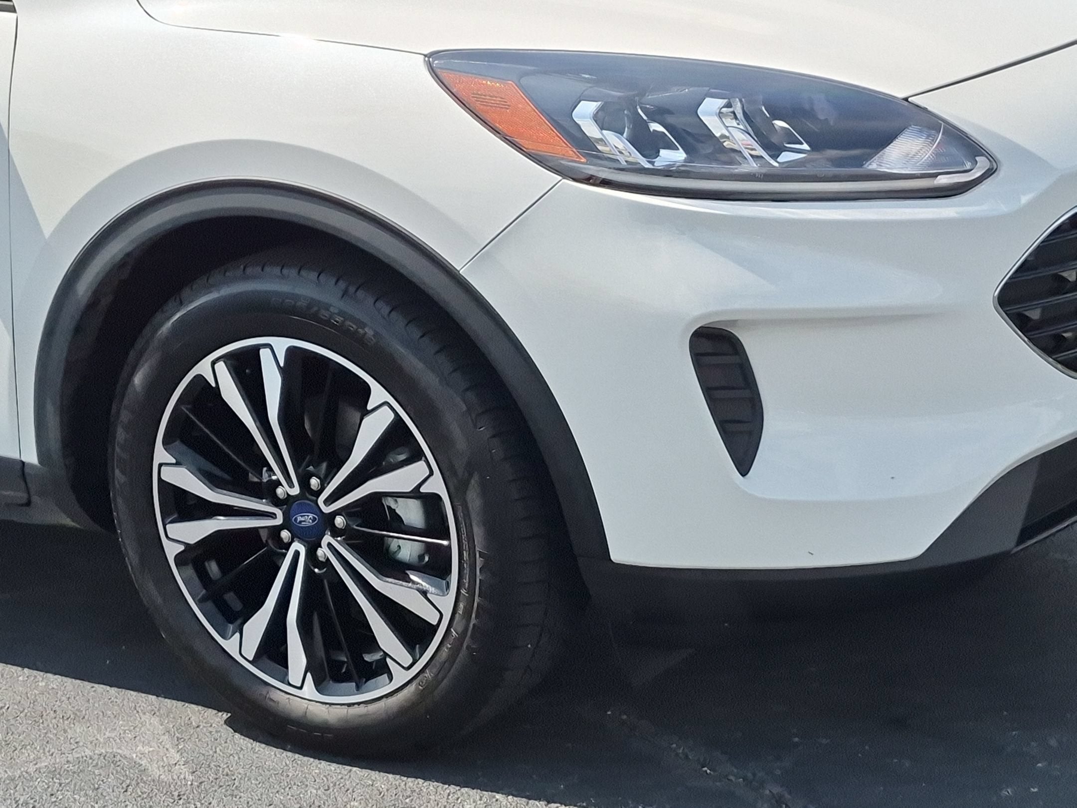 2022 Ford Escape SE Hybrid