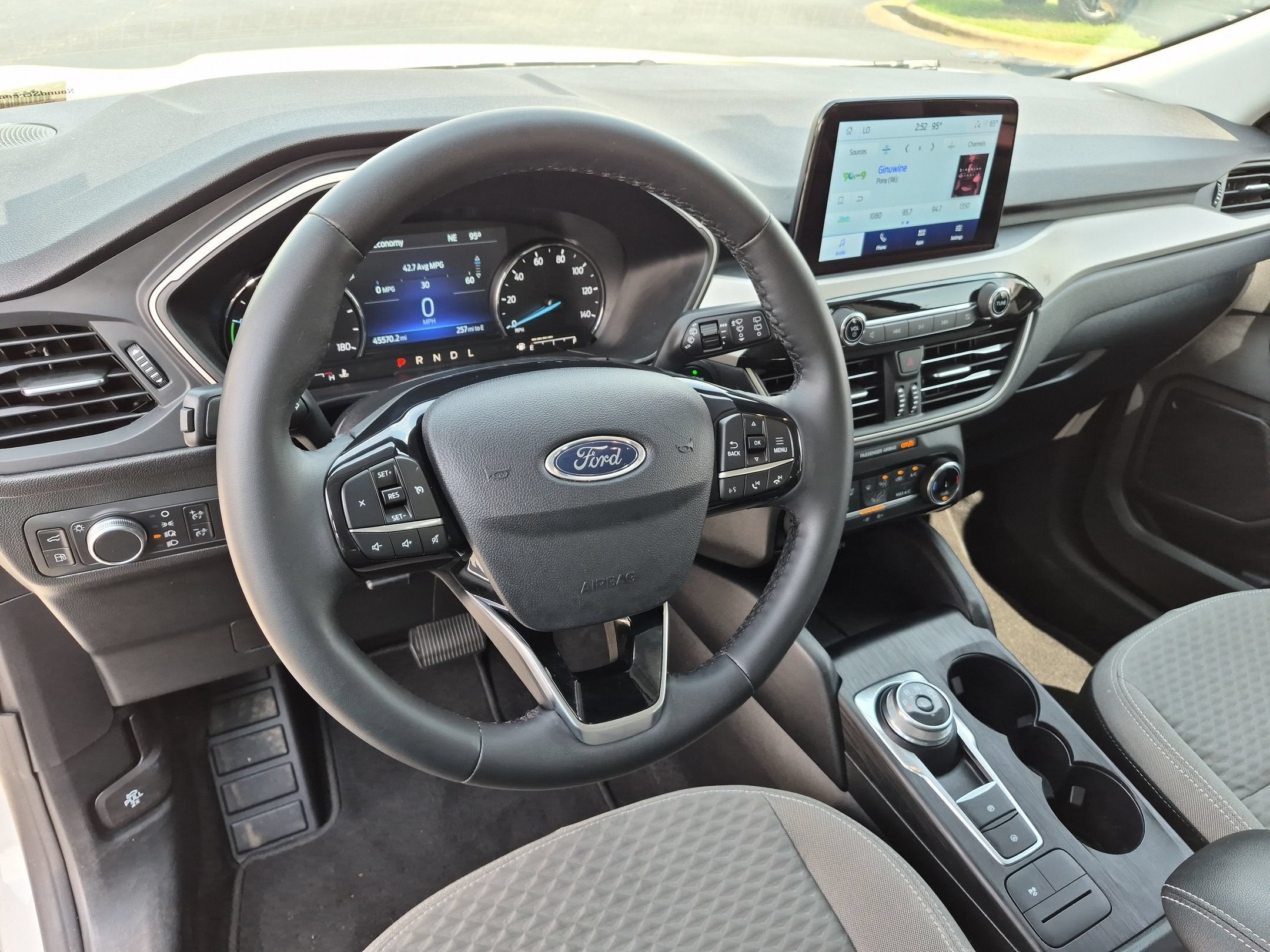 2022 Ford Escape SE Hybrid