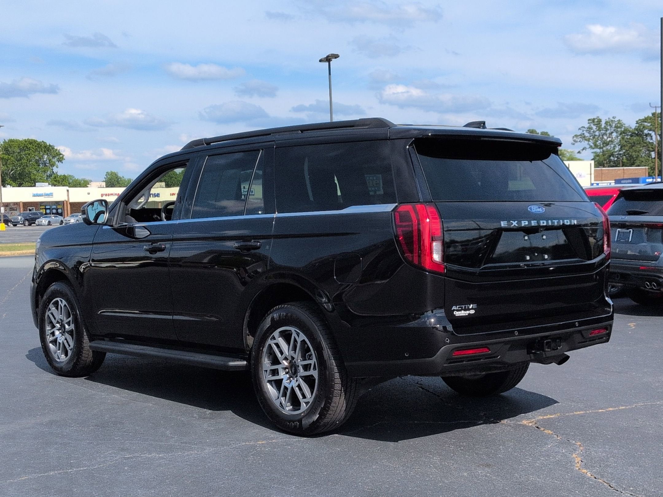 2025 Ford Expedition Active