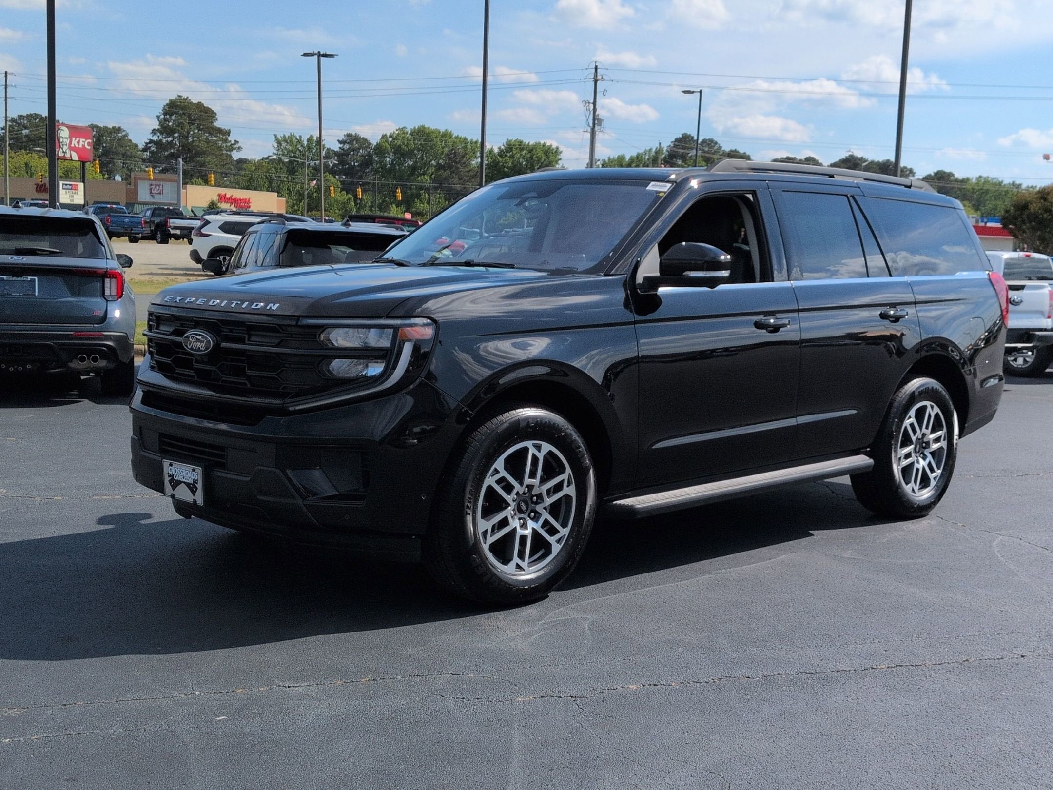 2025 Ford Expedition Active