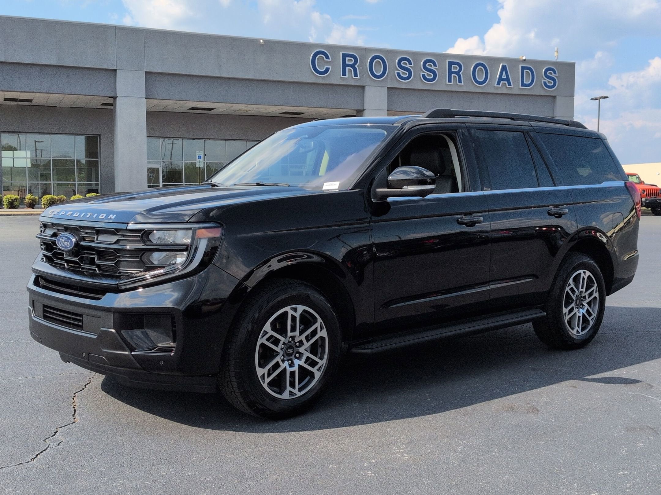 2025 Ford Expedition Active