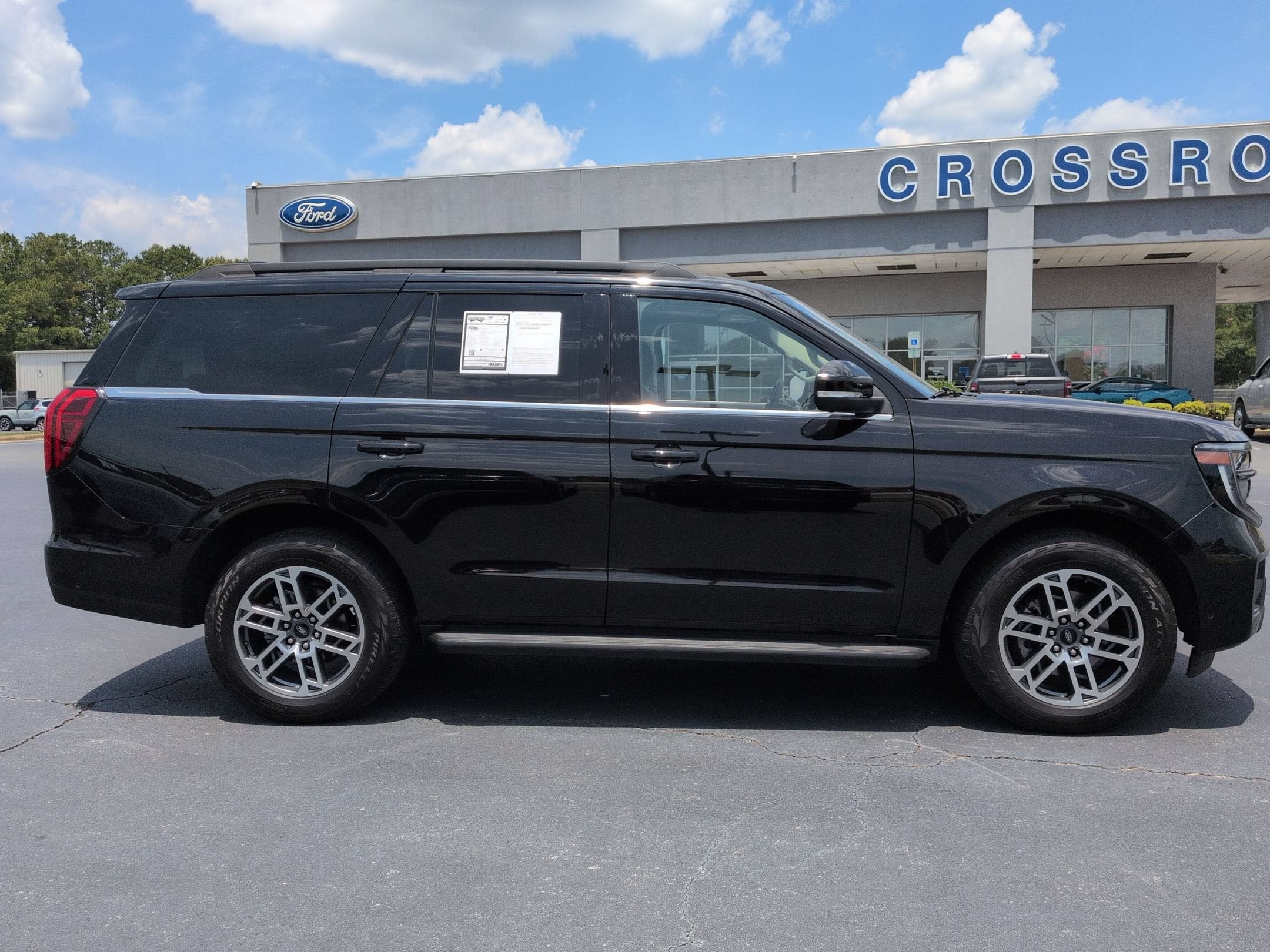 2025 Ford Expedition Active