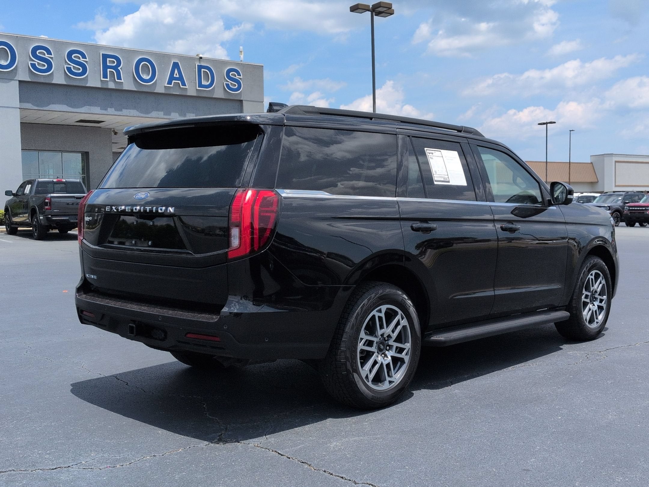 2025 Ford Expedition Active