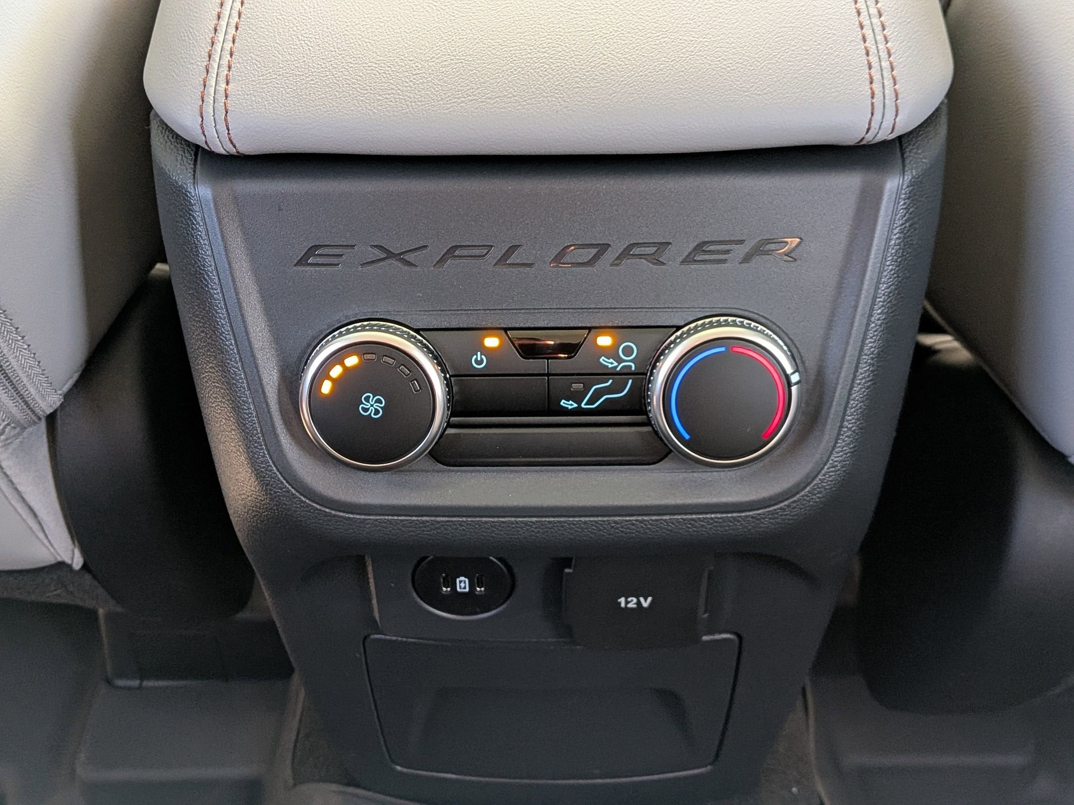 2026 Ford Explorer Active w/100A Pkg