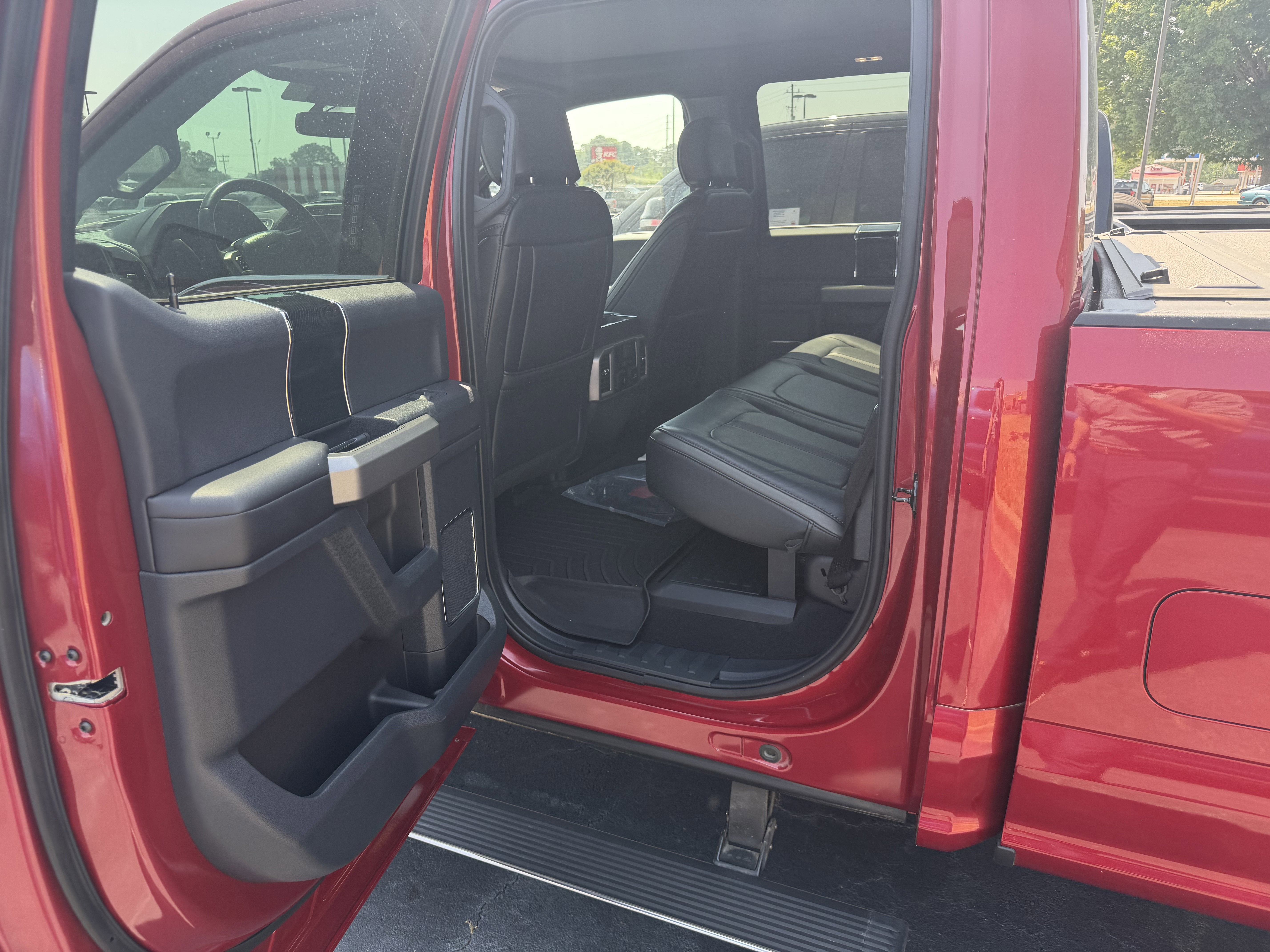 2022 Ford Super Duty F-250 SRW Platinum