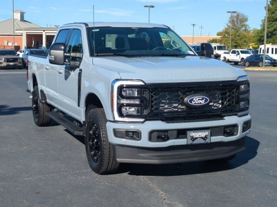 2027 Ford Super Duty F-250 SRW LARIAT