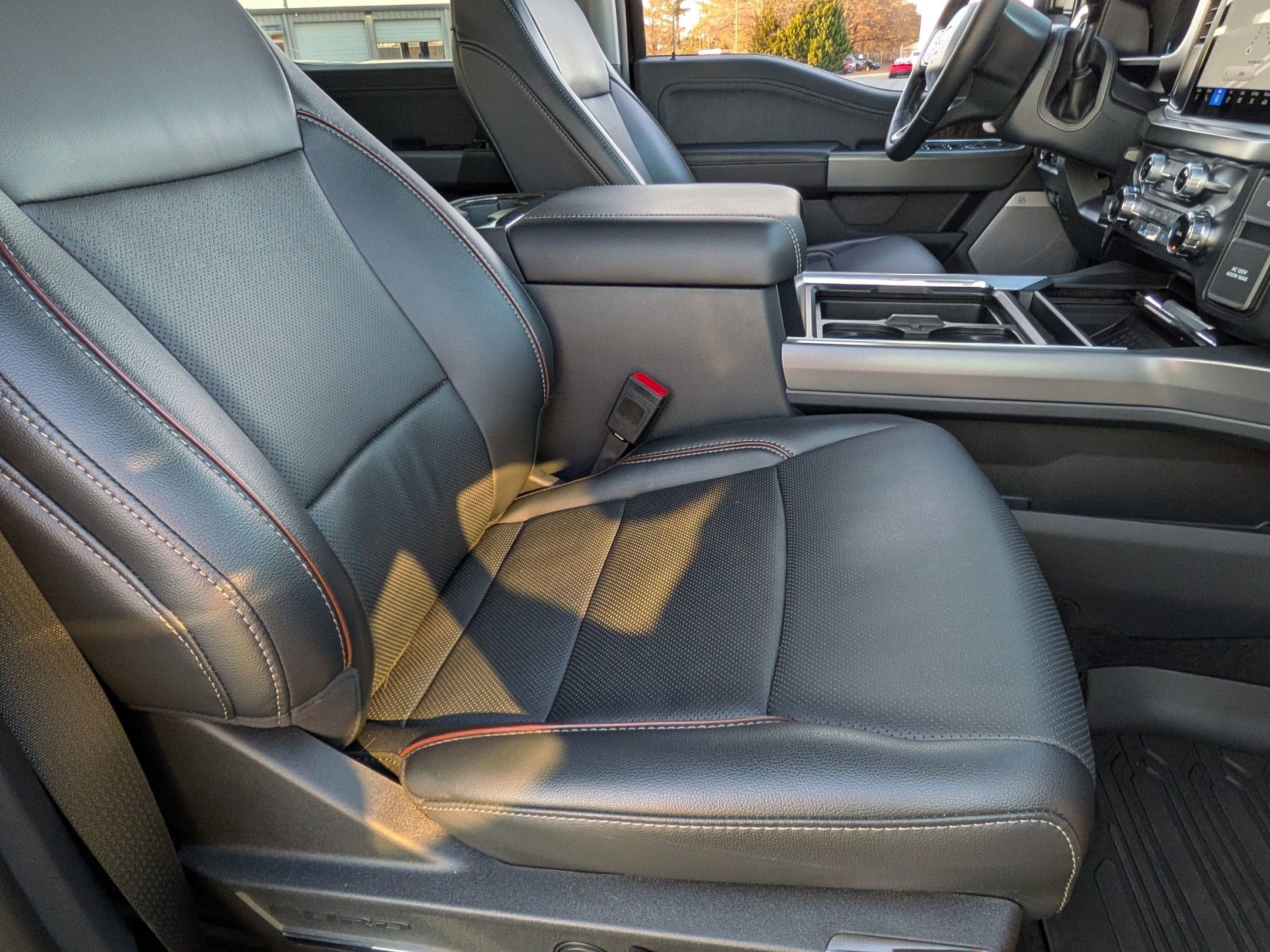 2024 Ford Super Duty F-250 SRW LARIAT