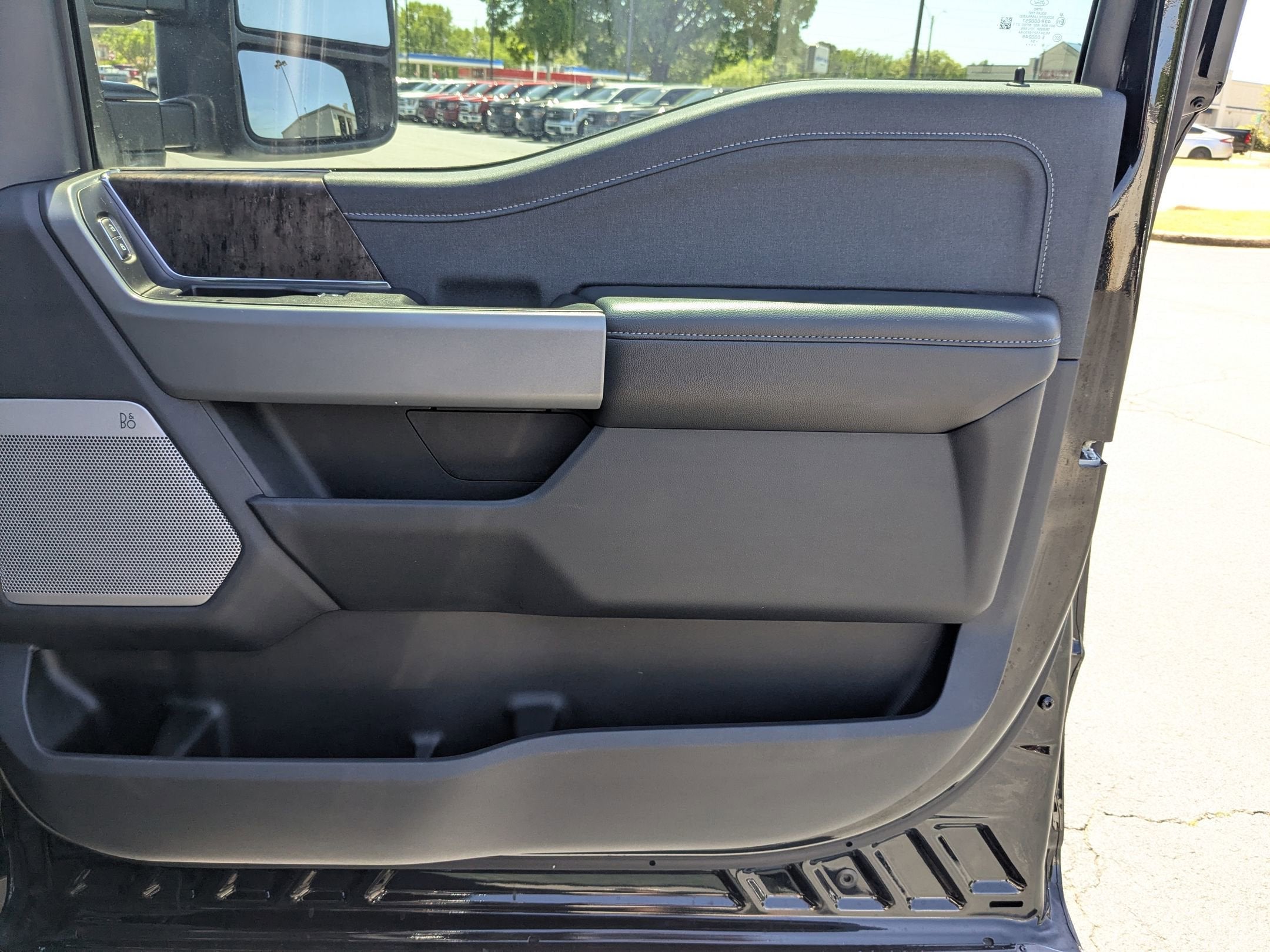 2024 Ford Super Duty F-250 SRW LARIAT