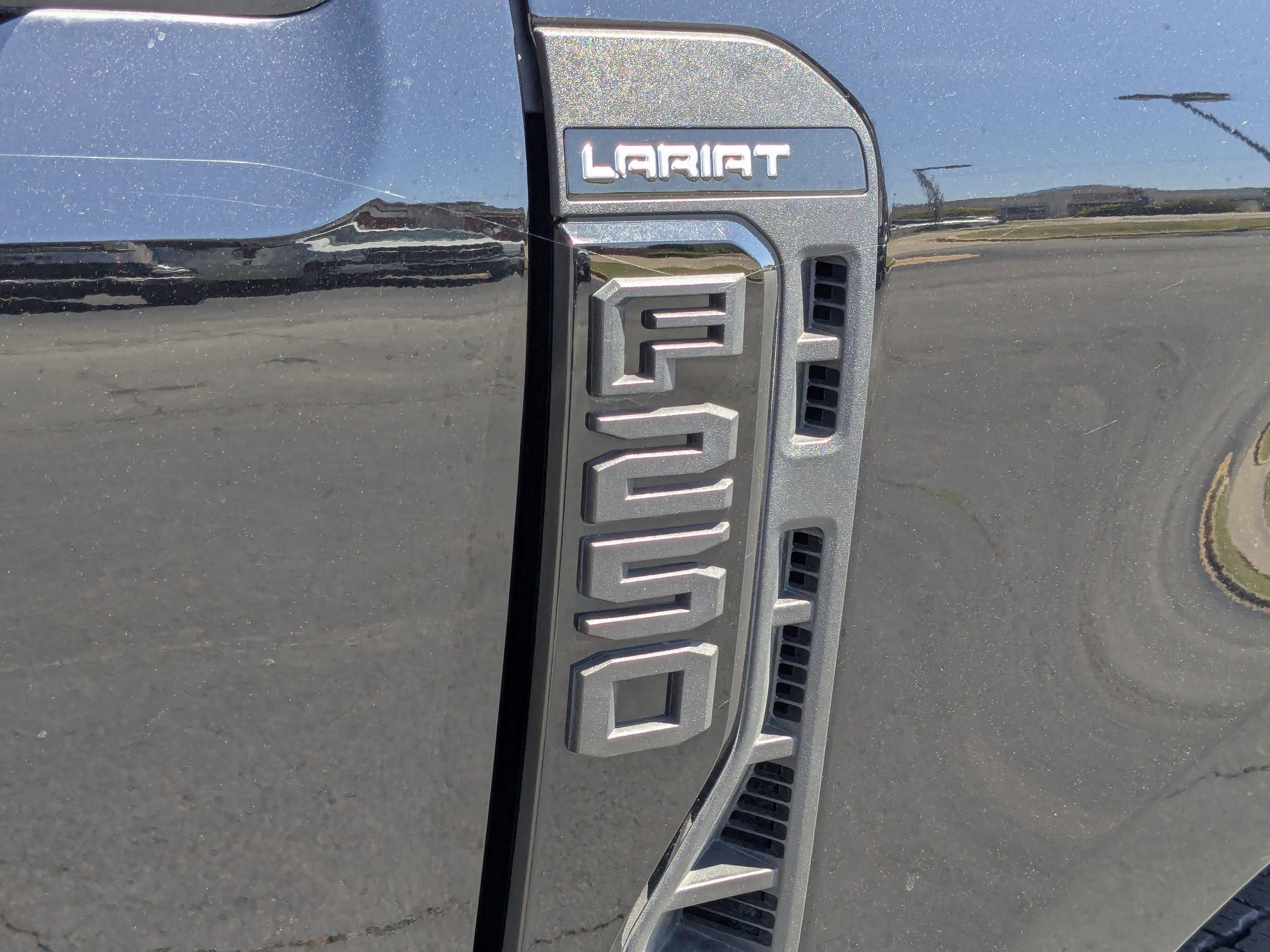 2024 Ford Super Duty F-250 SRW LARIAT