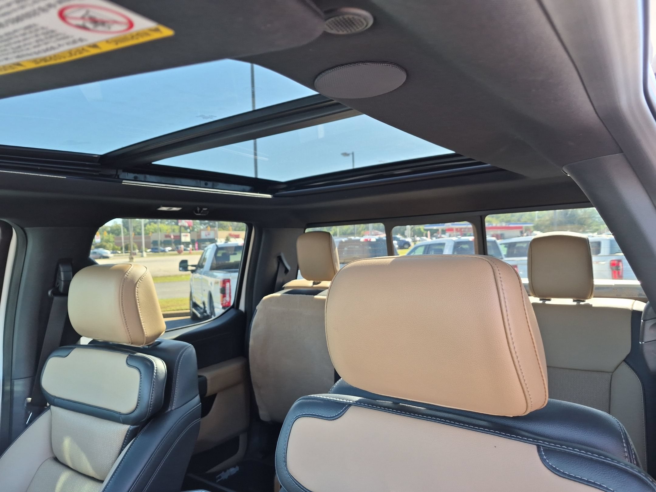 2025 Ford Super Duty F-350 SRW LARIAT
