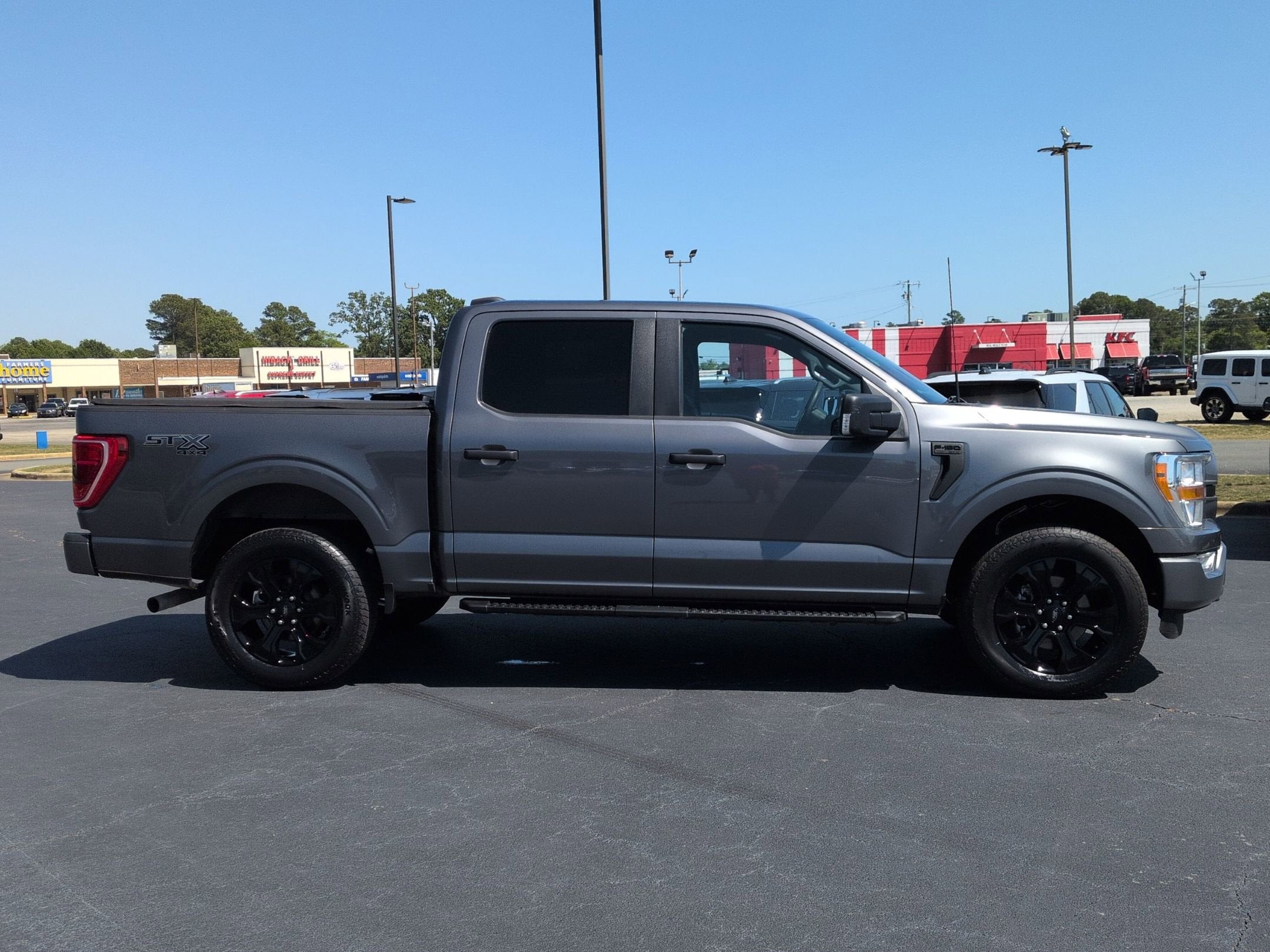 2022 Ford F-150 XL