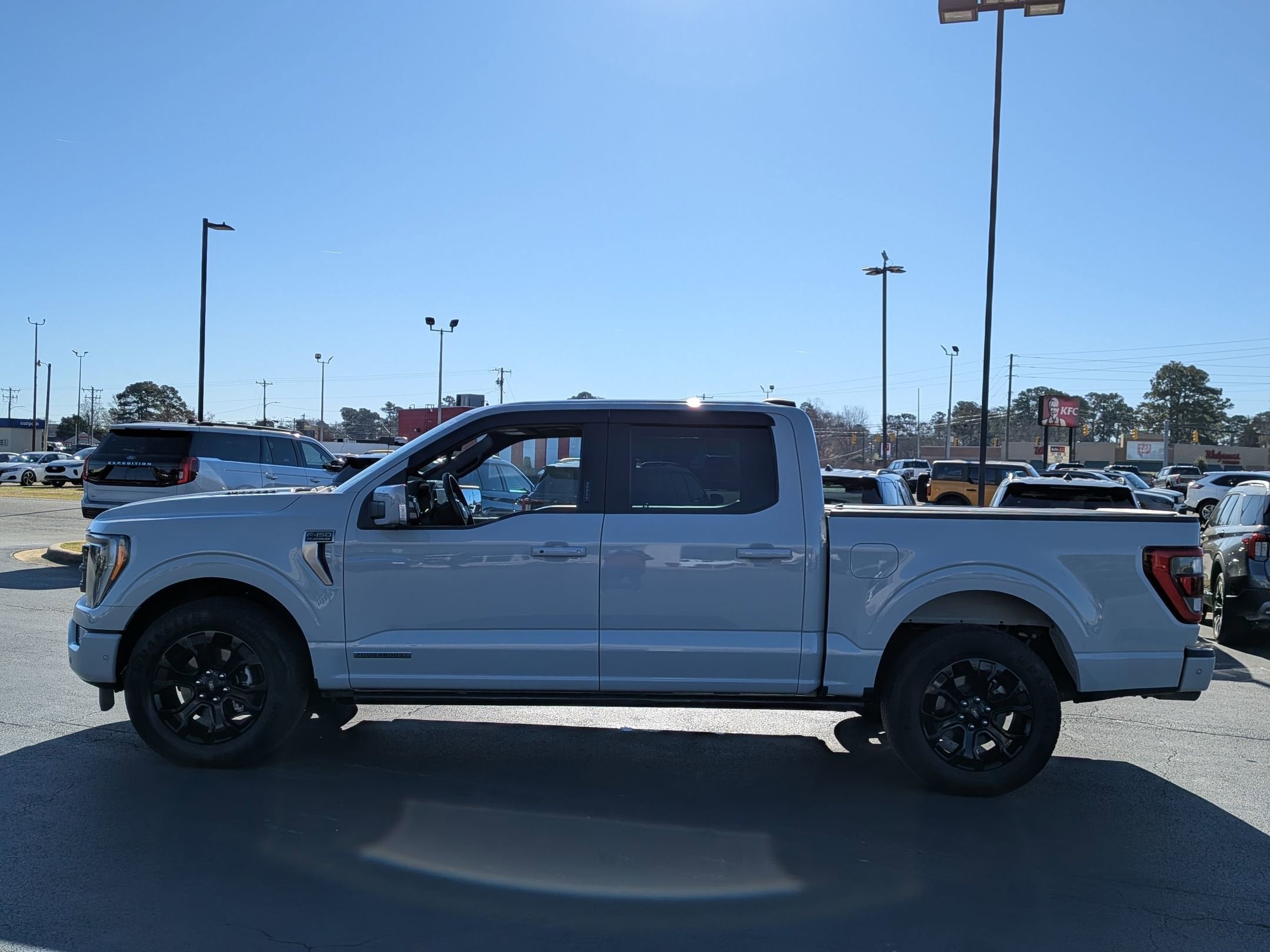 2023 Ford F-150 Platinum