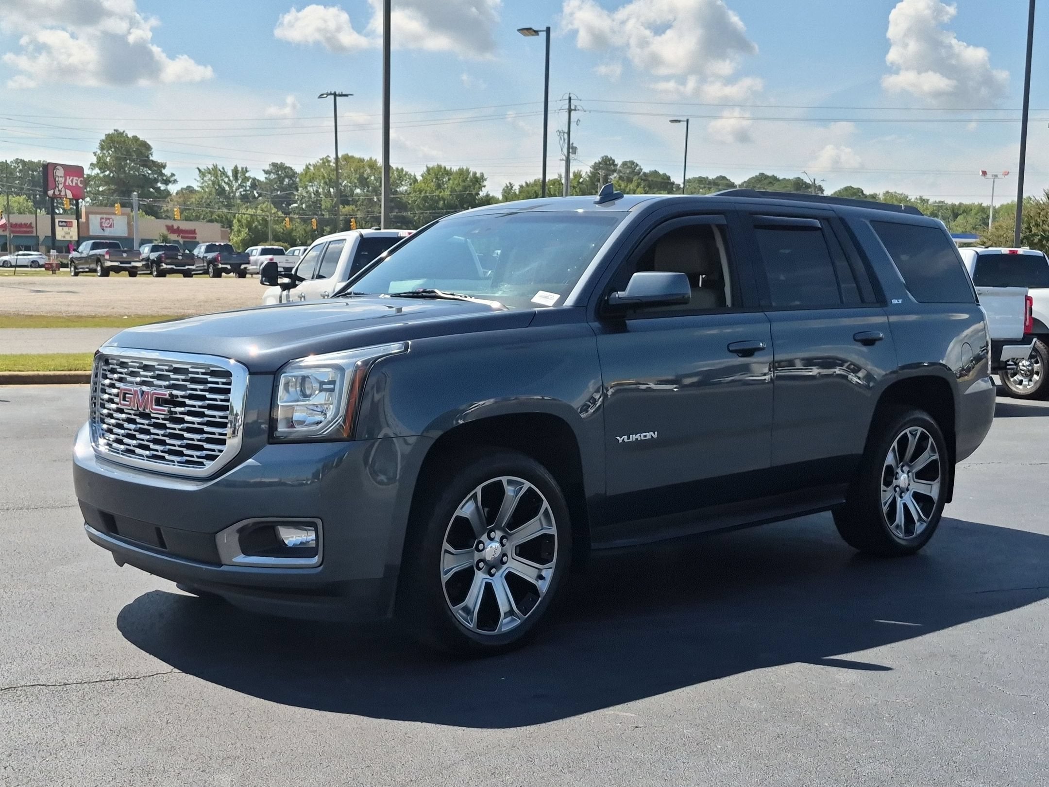 2019 GMC Yukon SLT
