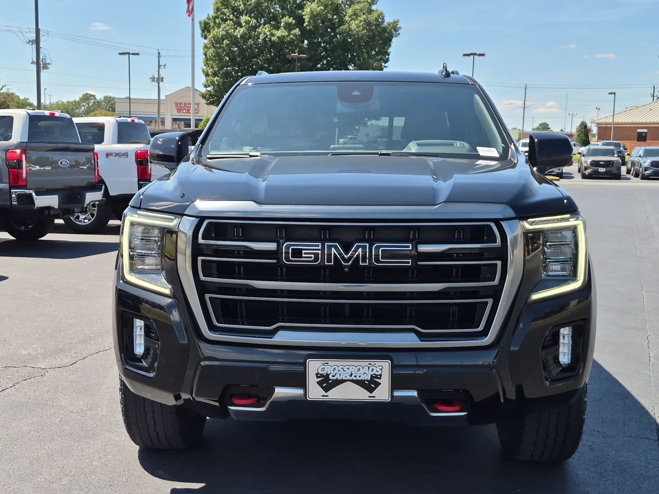 2023 GMC Yukon AT4