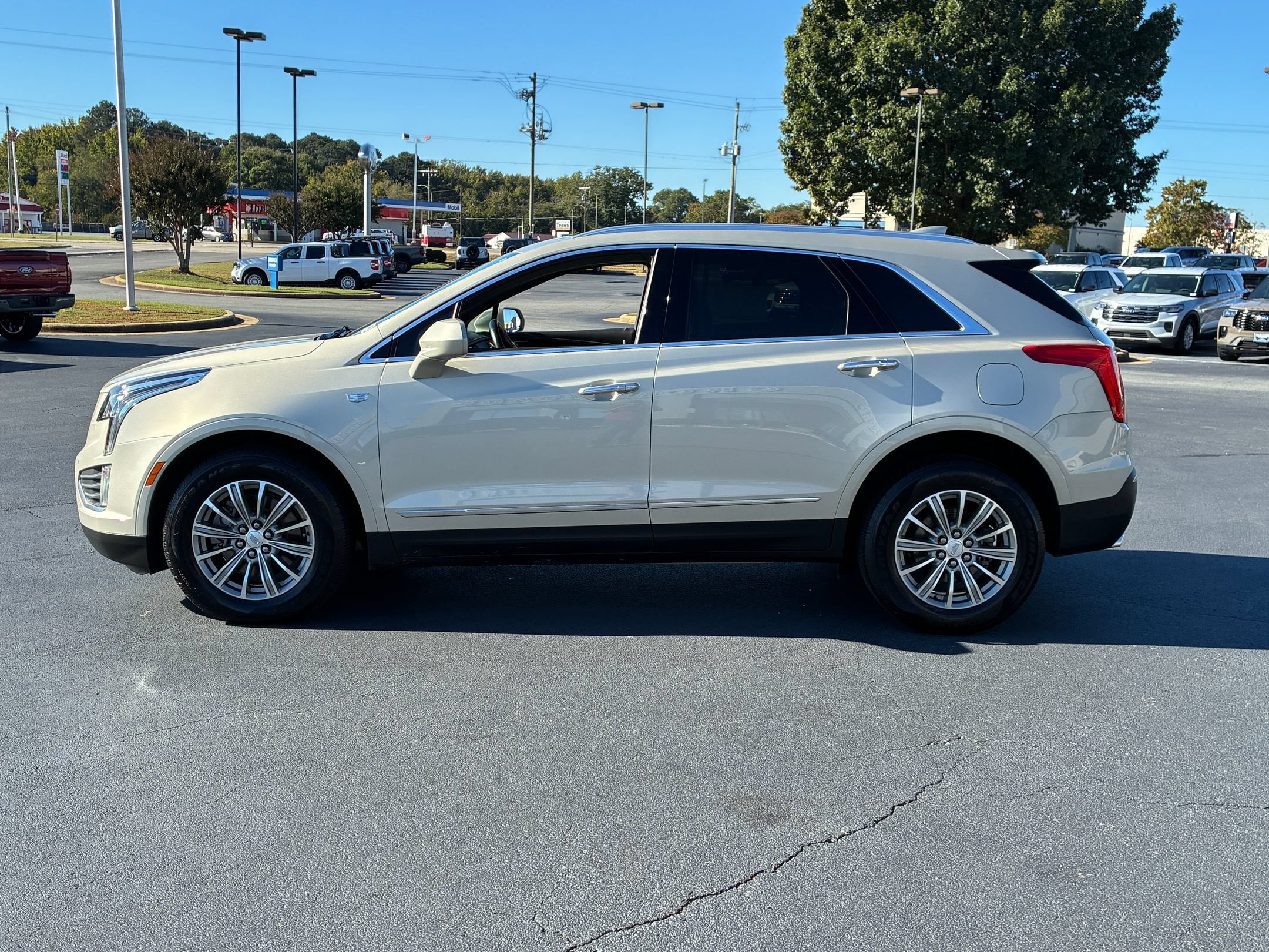2017 Cadillac XT5 Luxury FWD