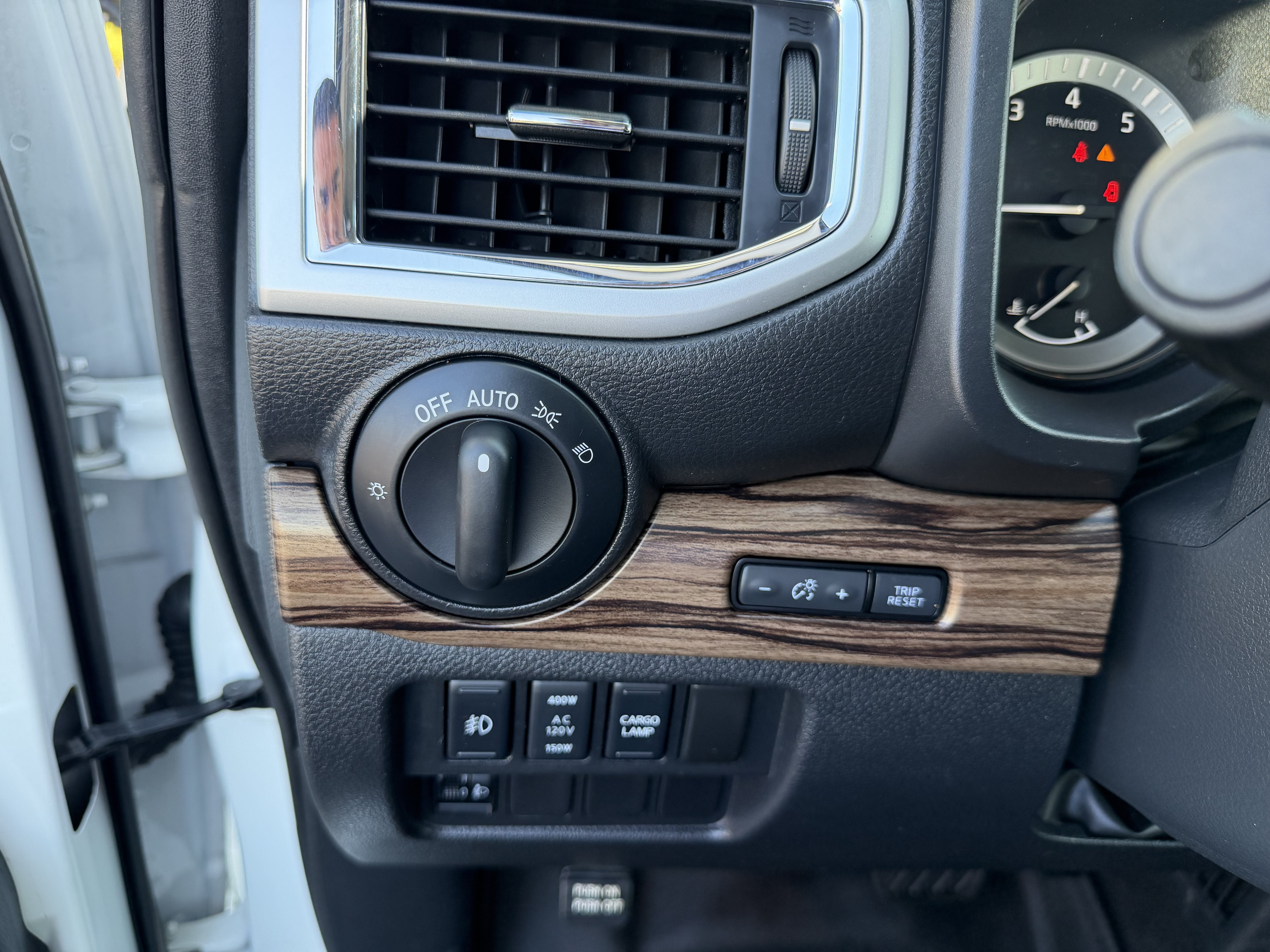 2019 Nissan Titan SL