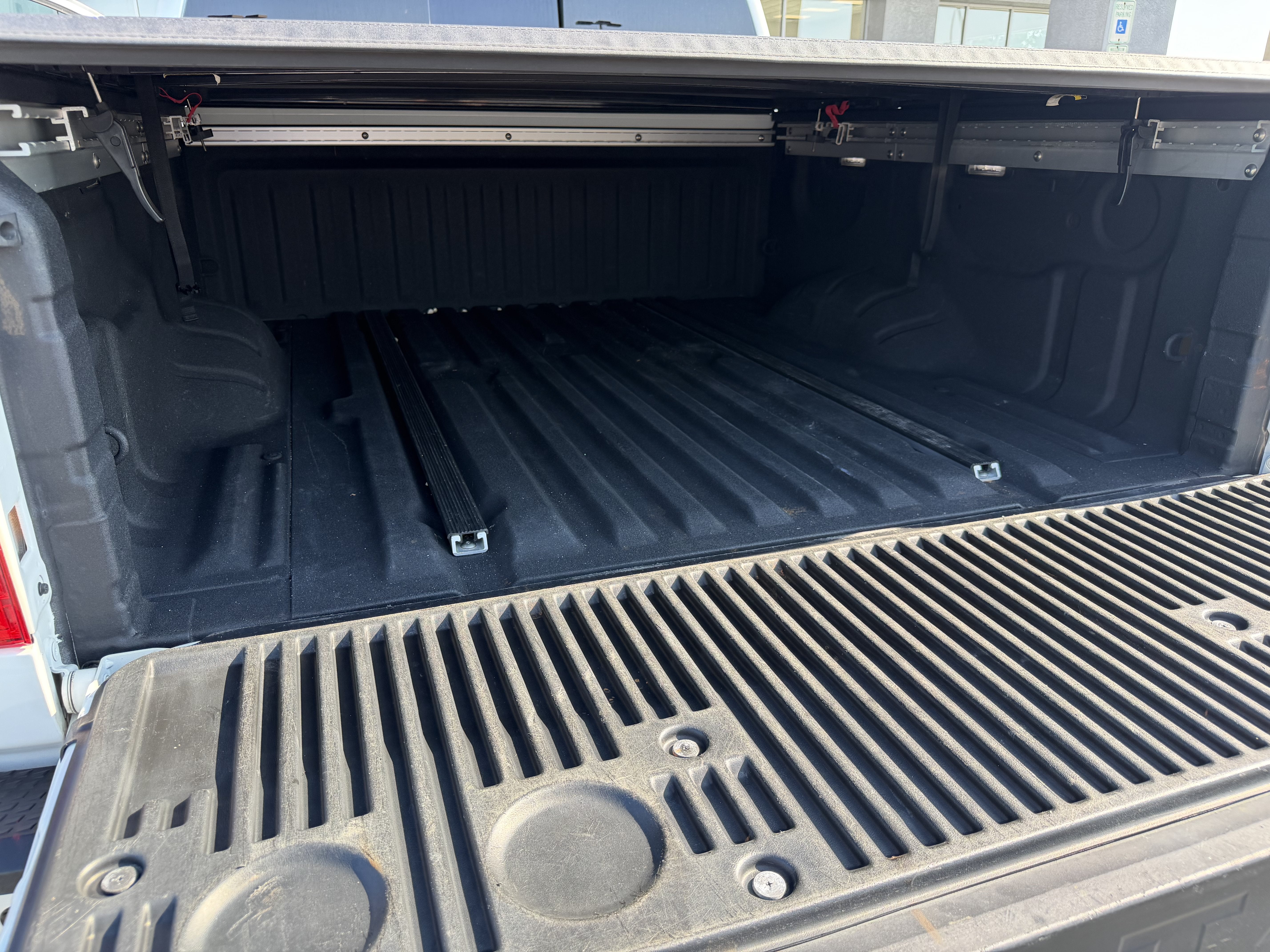 2019 Nissan Titan SL