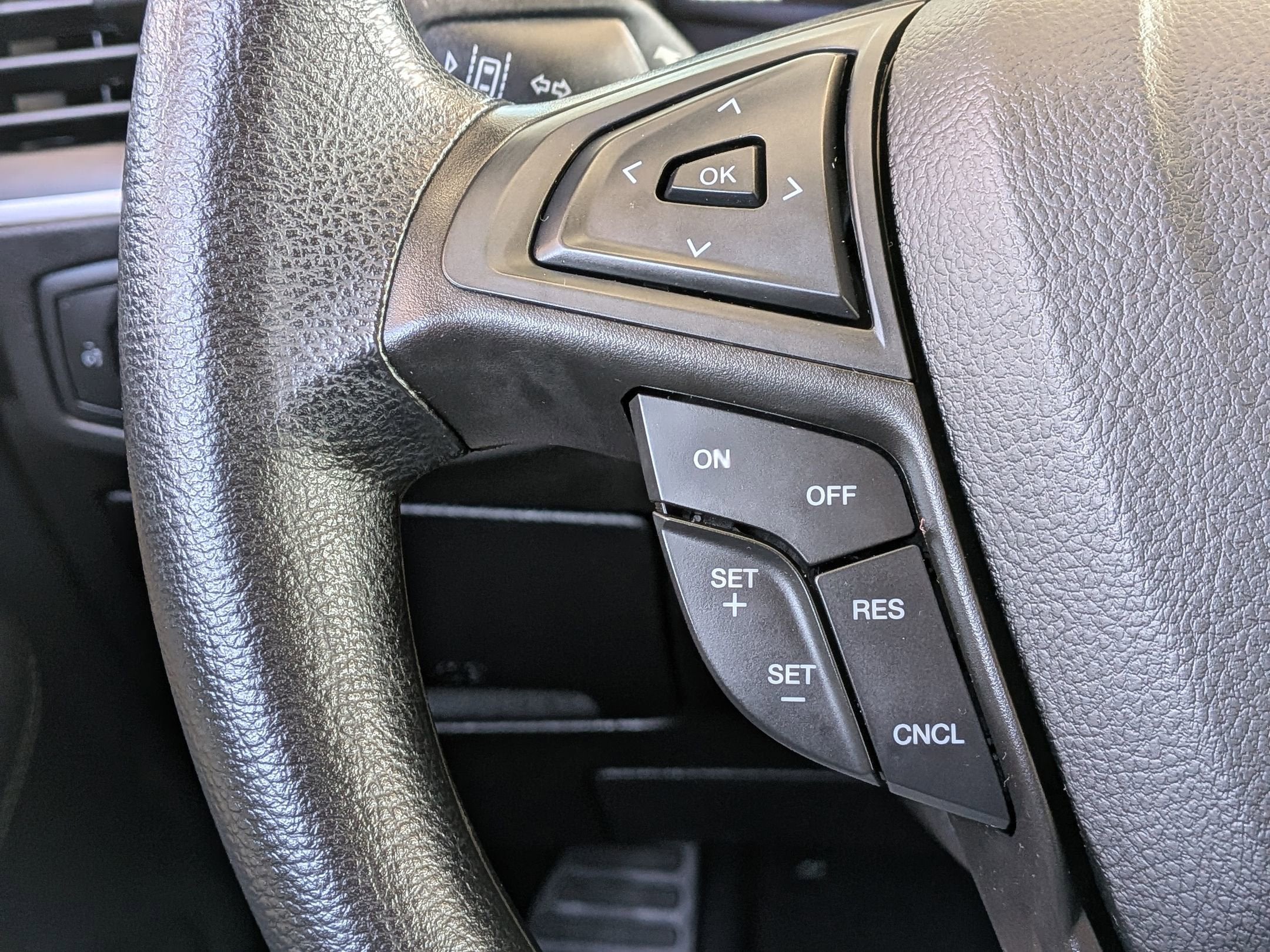2021 Ford Edge SE