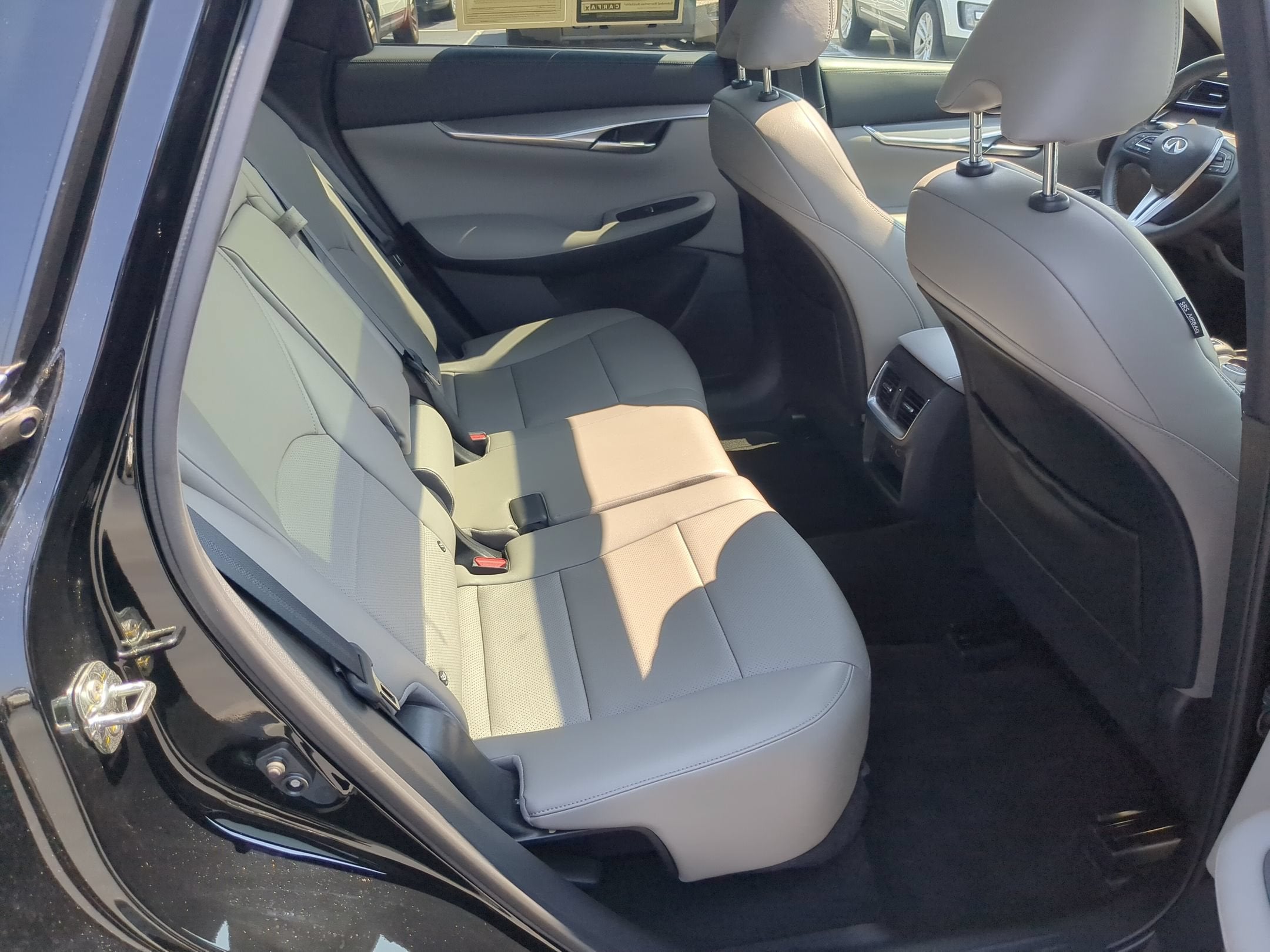2023 INFINITI QX50 LUXE