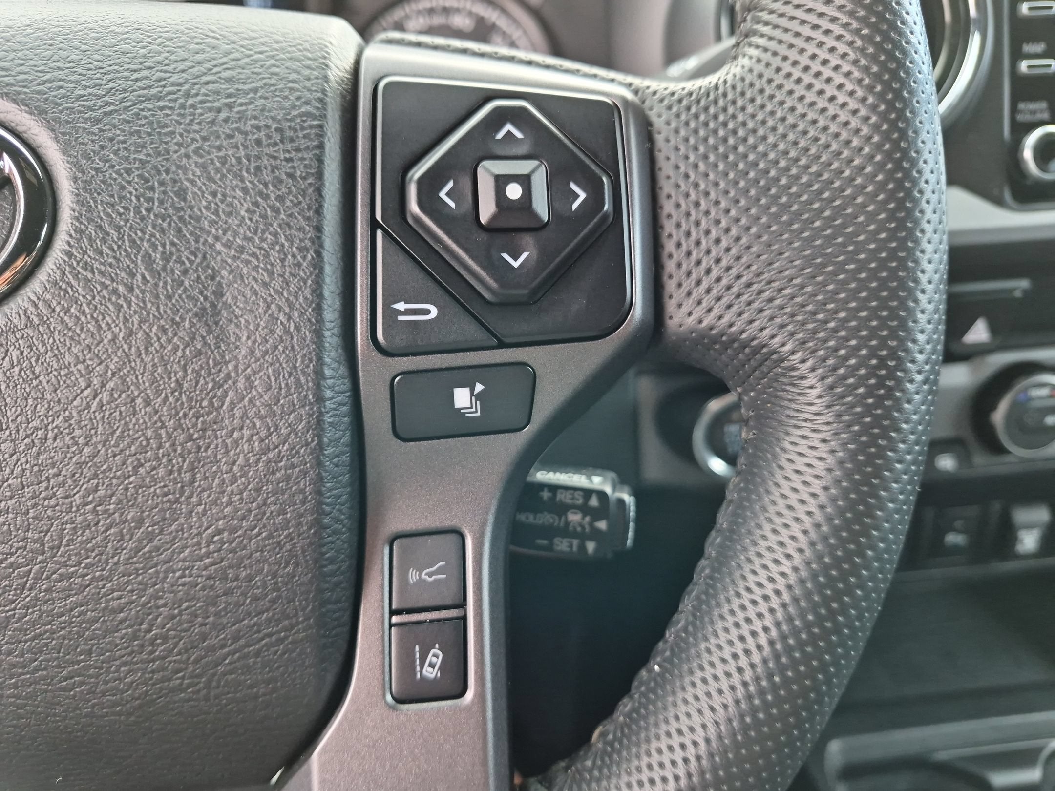 2022 Toyota Tacoma 4WD TRD Off Road