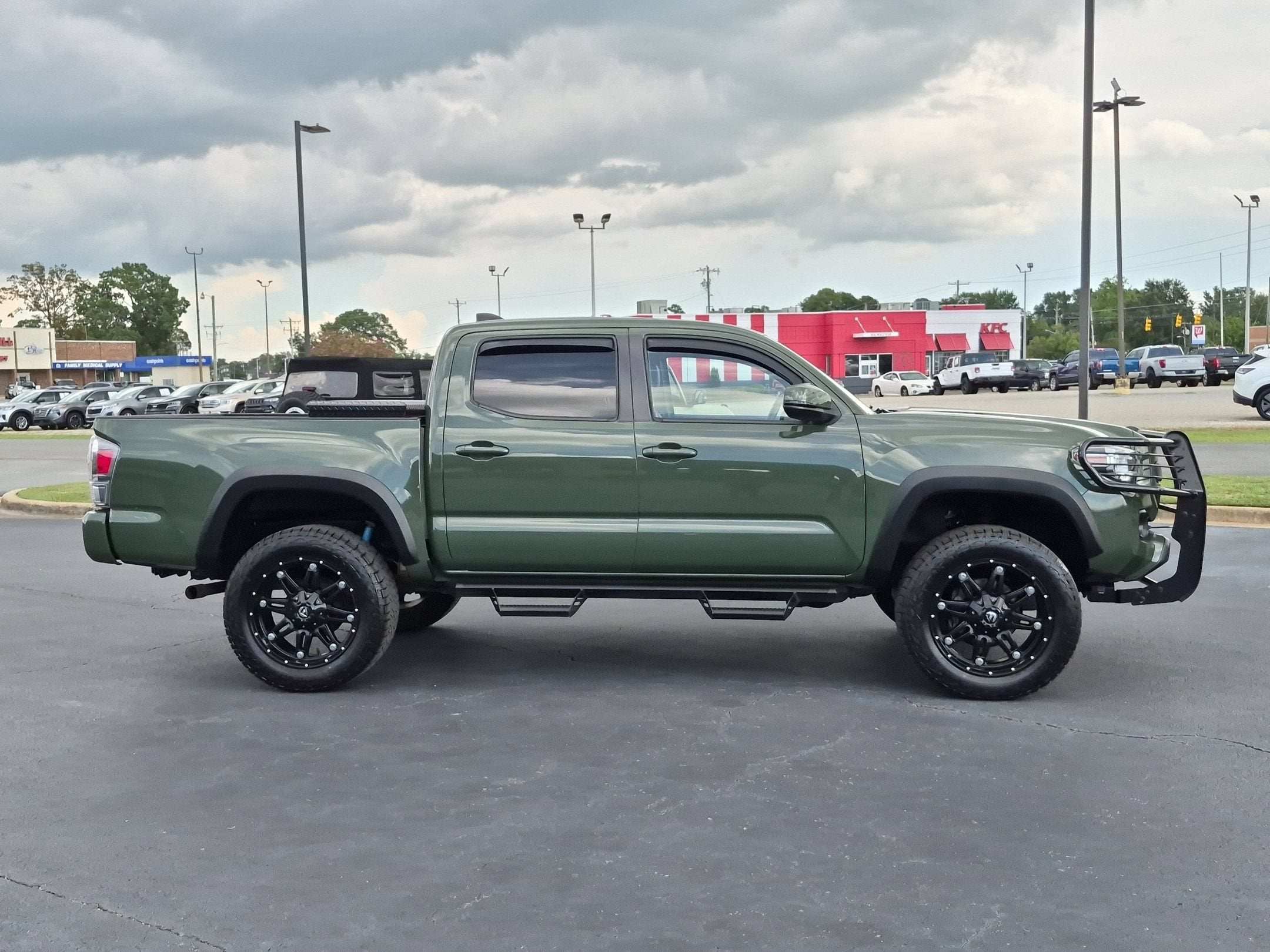 2022 Toyota Tacoma 4WD TRD Off Road