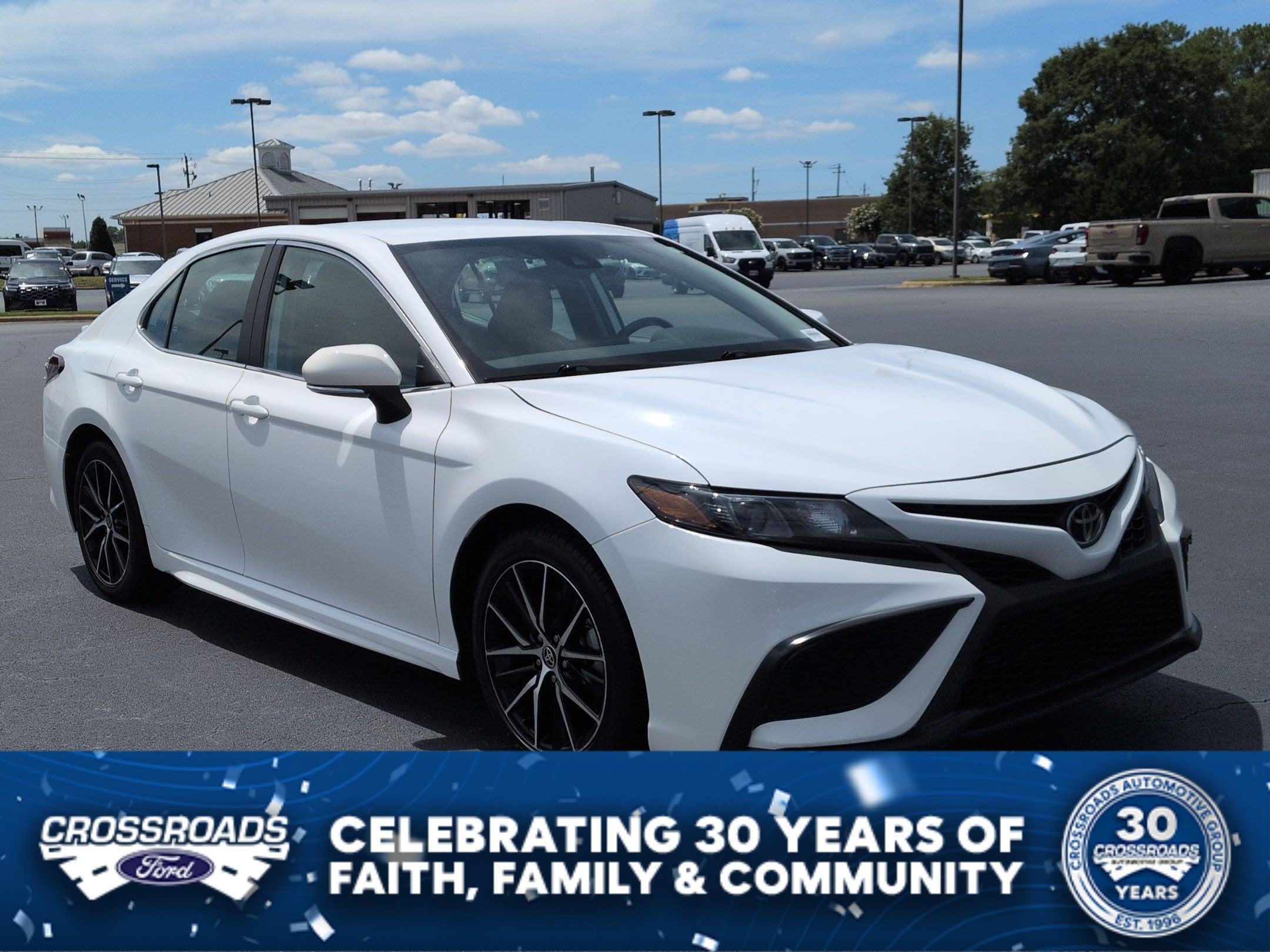 2024 Toyota Camry SE
