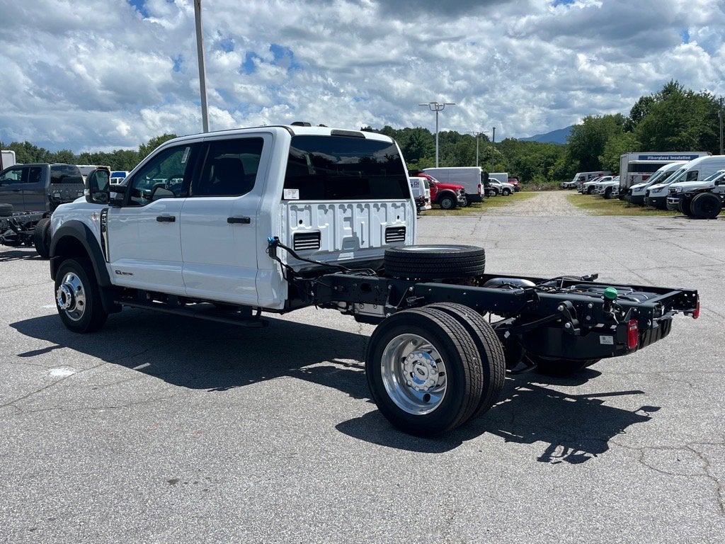 2025 Ford Super Duty F-550 DRW XLT DRW