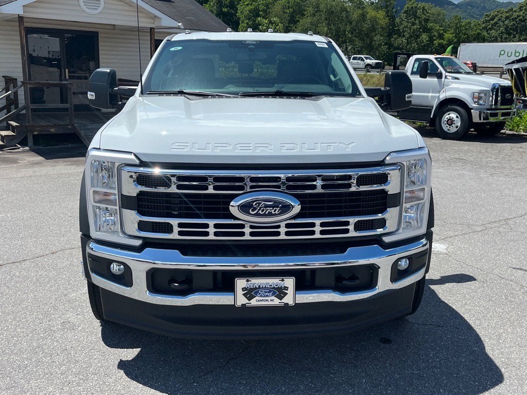 2025 Ford Super Duty F-550 DRW XLT DRW