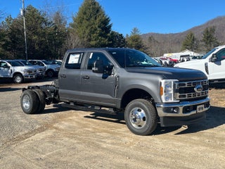 2026 Ford Super Duty F-350 DRW XL