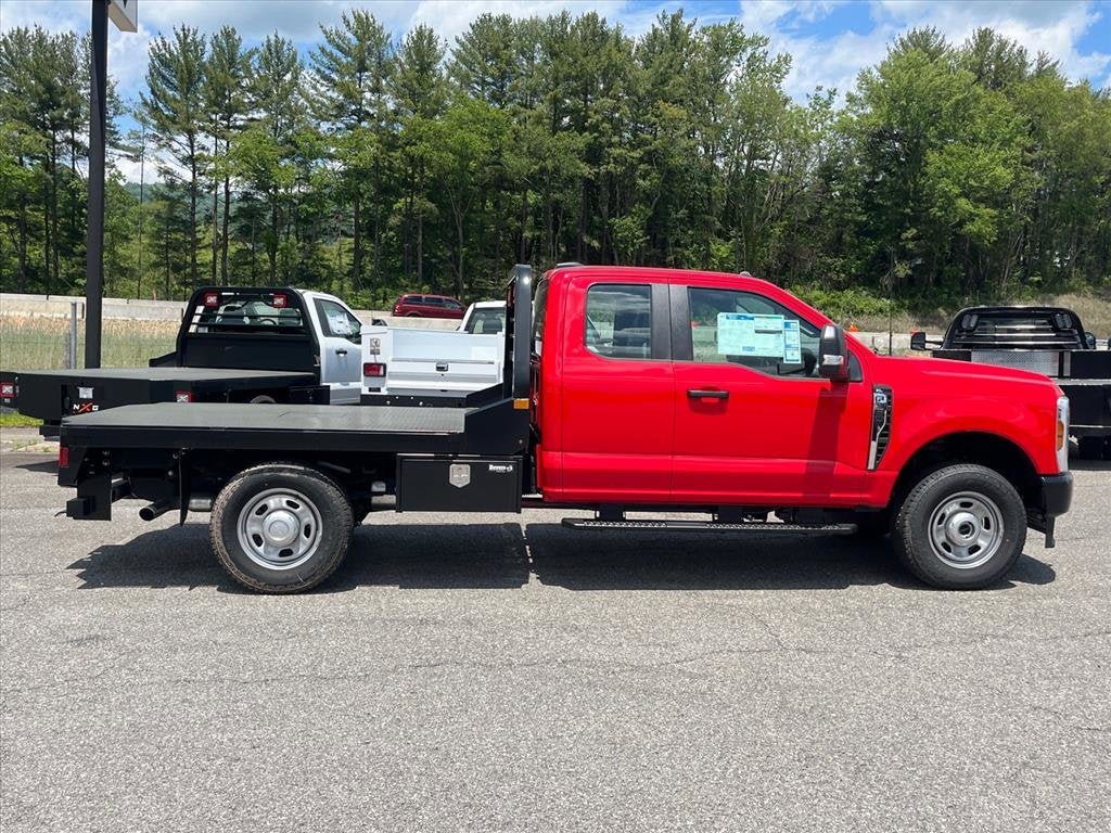 2025 Ford Super Duty F-350 SRW XL