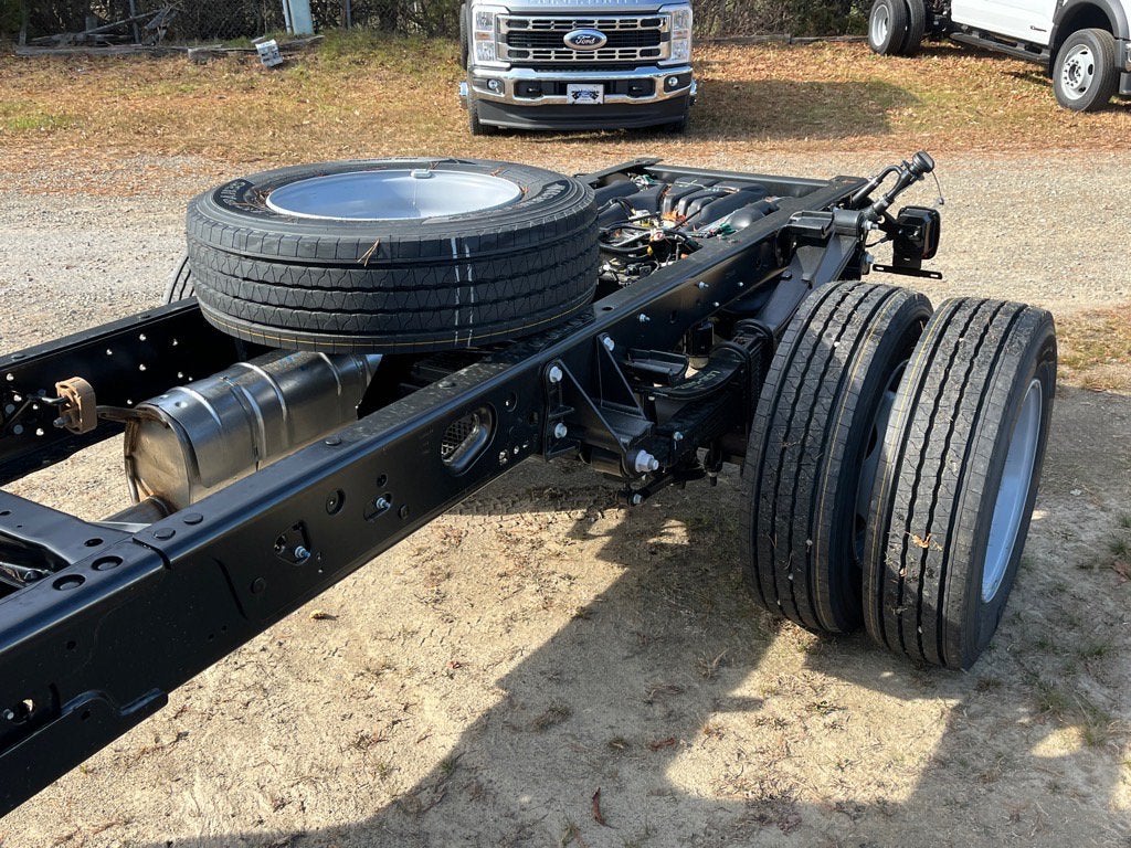 2026 Ford Super Duty F-600 DRW XL