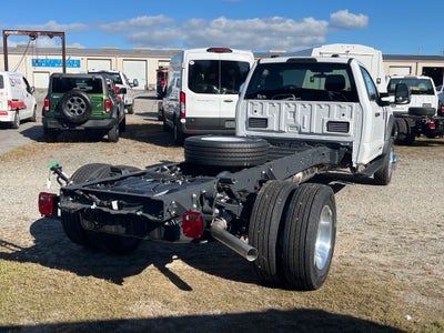 2025 Ford Super Duty F-600 DRW XLT