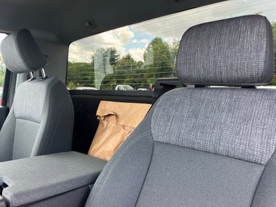 2025 Ford Super Duty F-600 DRW XLT