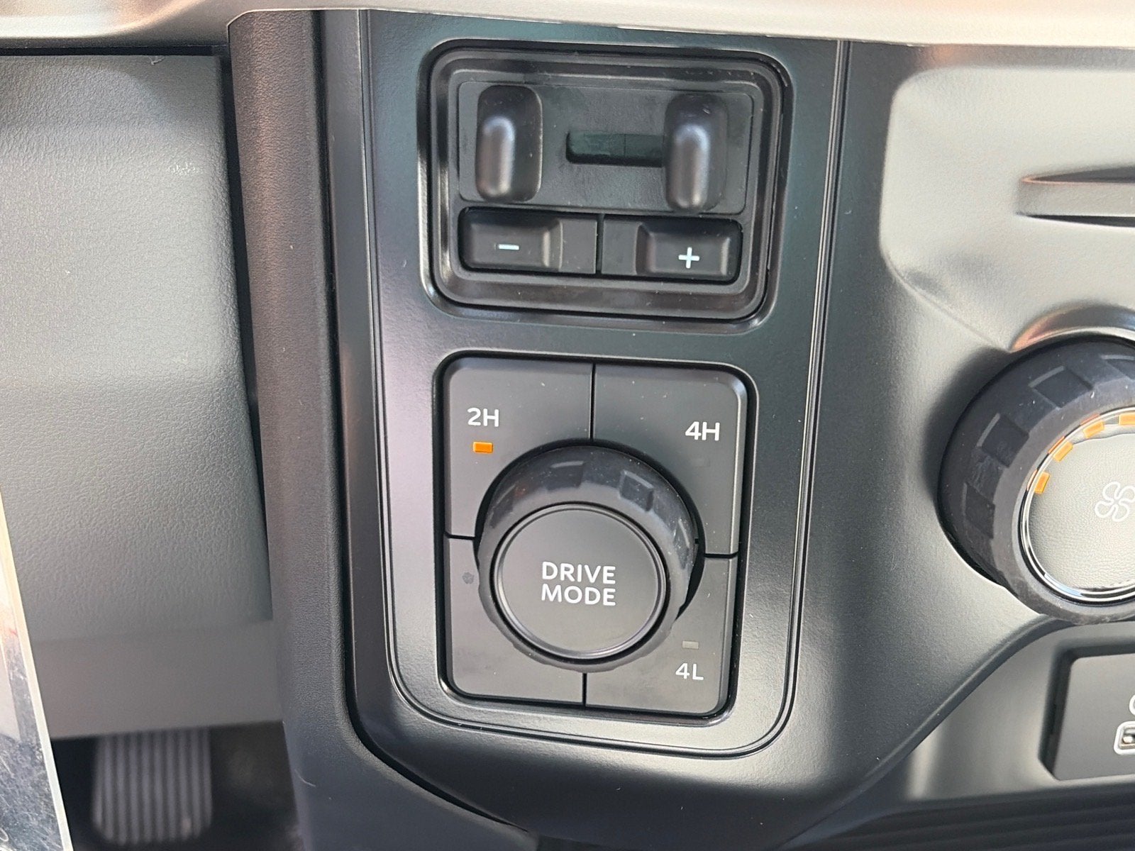 2026 Ford Super Duty F-600 DRW XL