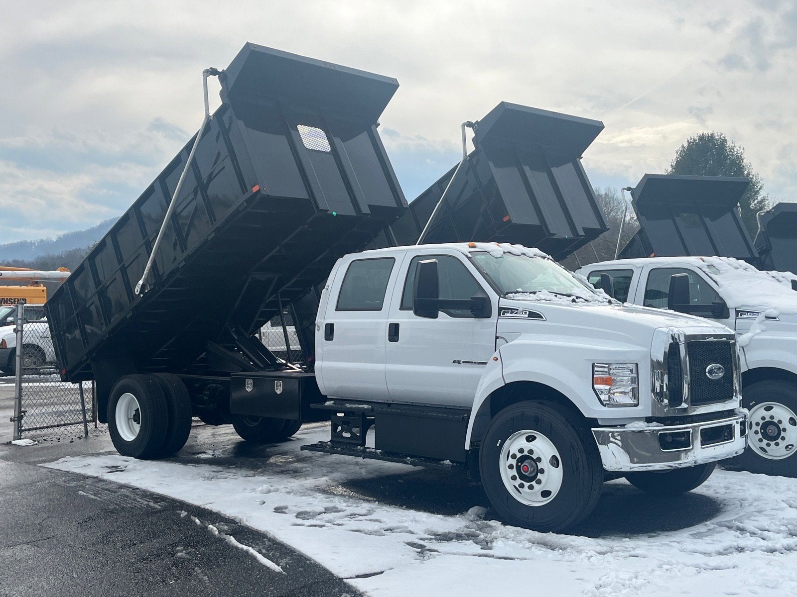 2026 Ford F-750SD Base