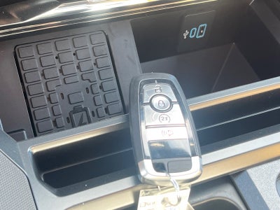 2026 Ford Super Duty F-550 DRW Lariat DRW