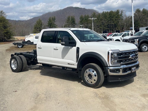 2026 Ford Super Duty F-550 DRW Lariat DRW