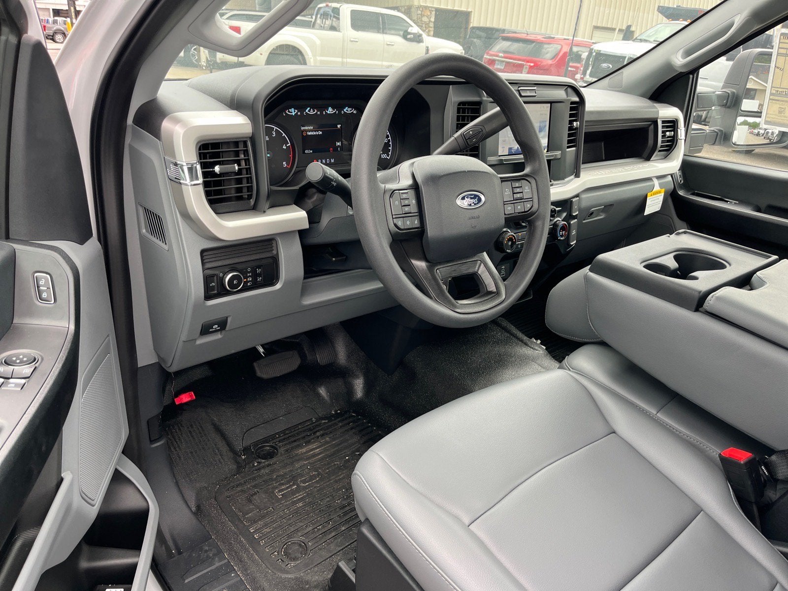 2025 Ford Super Duty F-550 DRW XL DRW