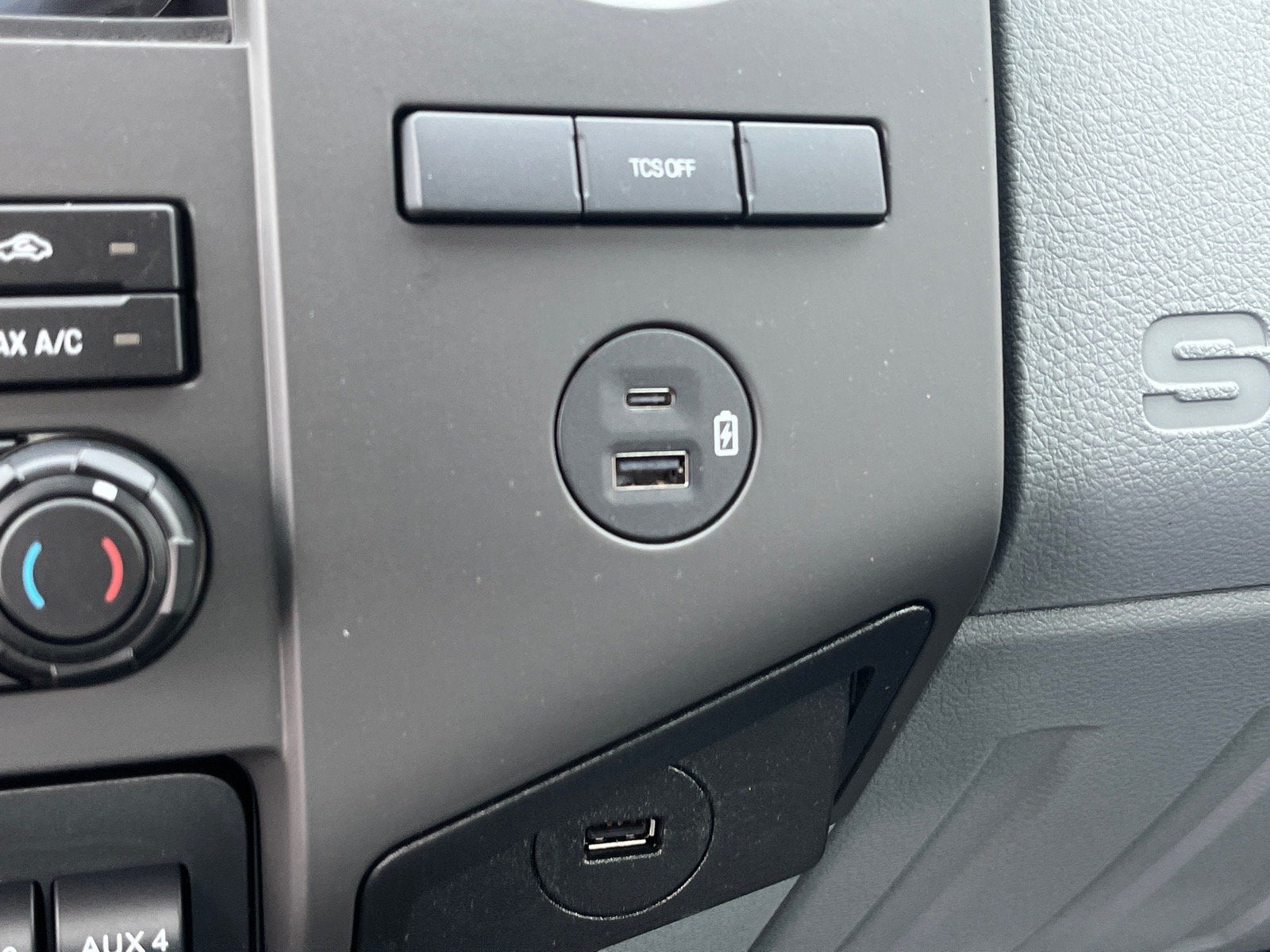 2026 Ford F-750SD Base