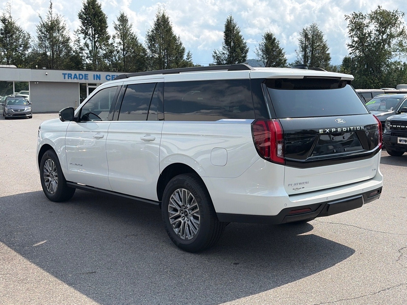 2027 Ford Expedition Max Platinum