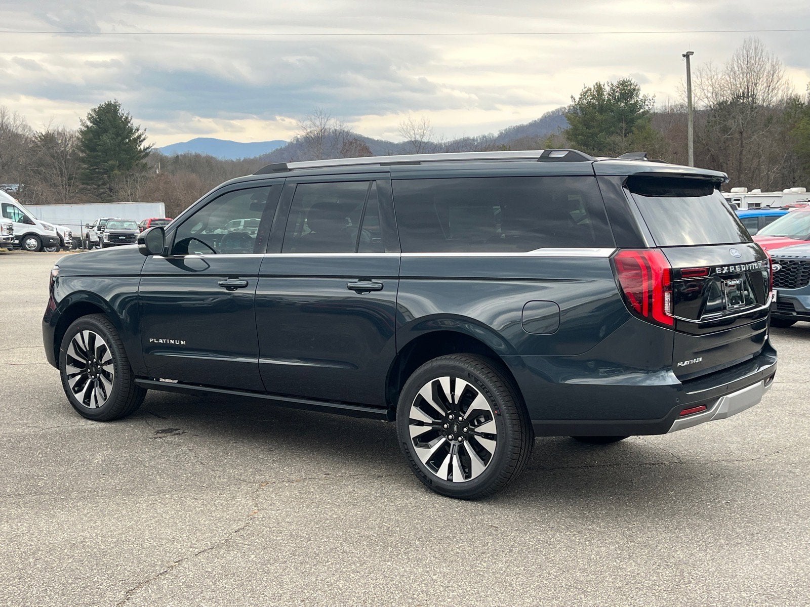 2025 Ford Expedition Max Platinum