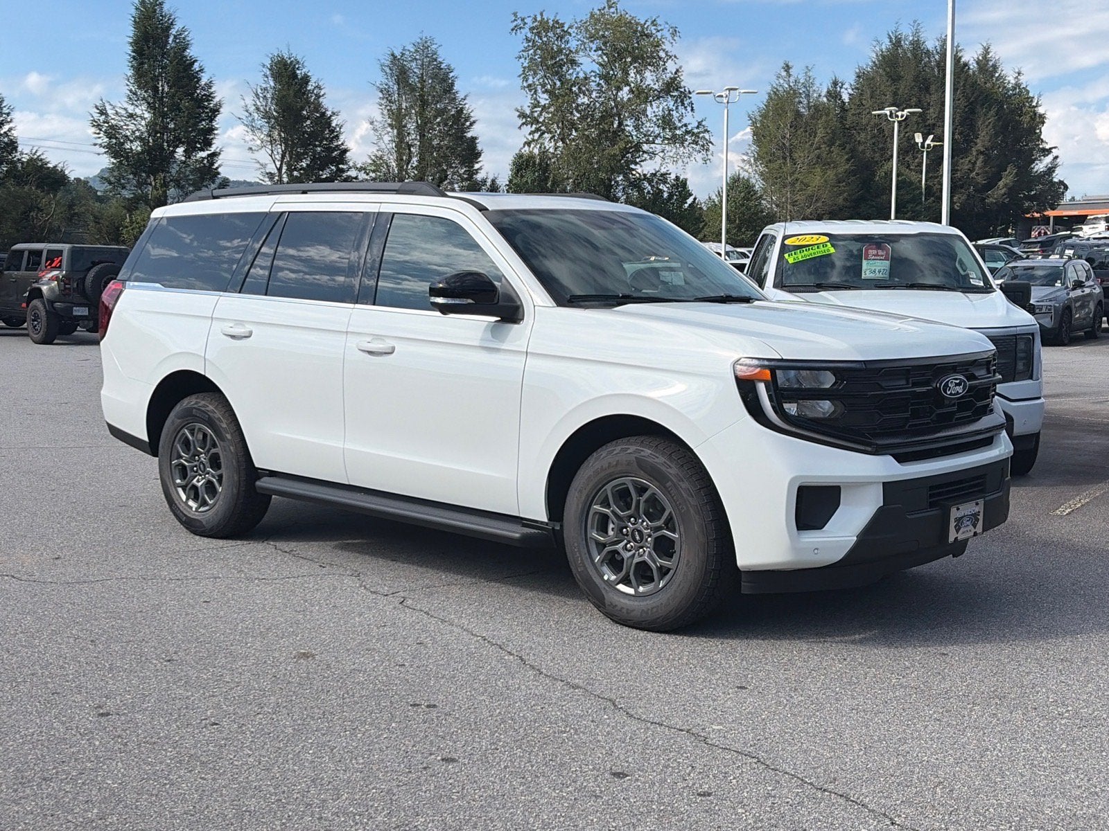 2027 Ford Expedition Active
