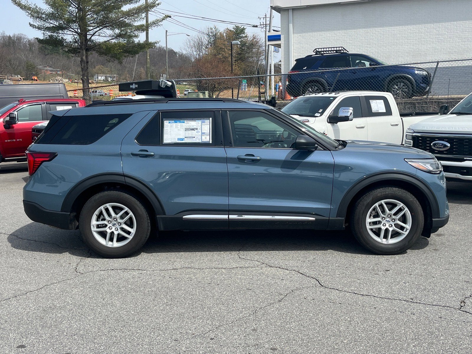 2025 Ford Explorer Active