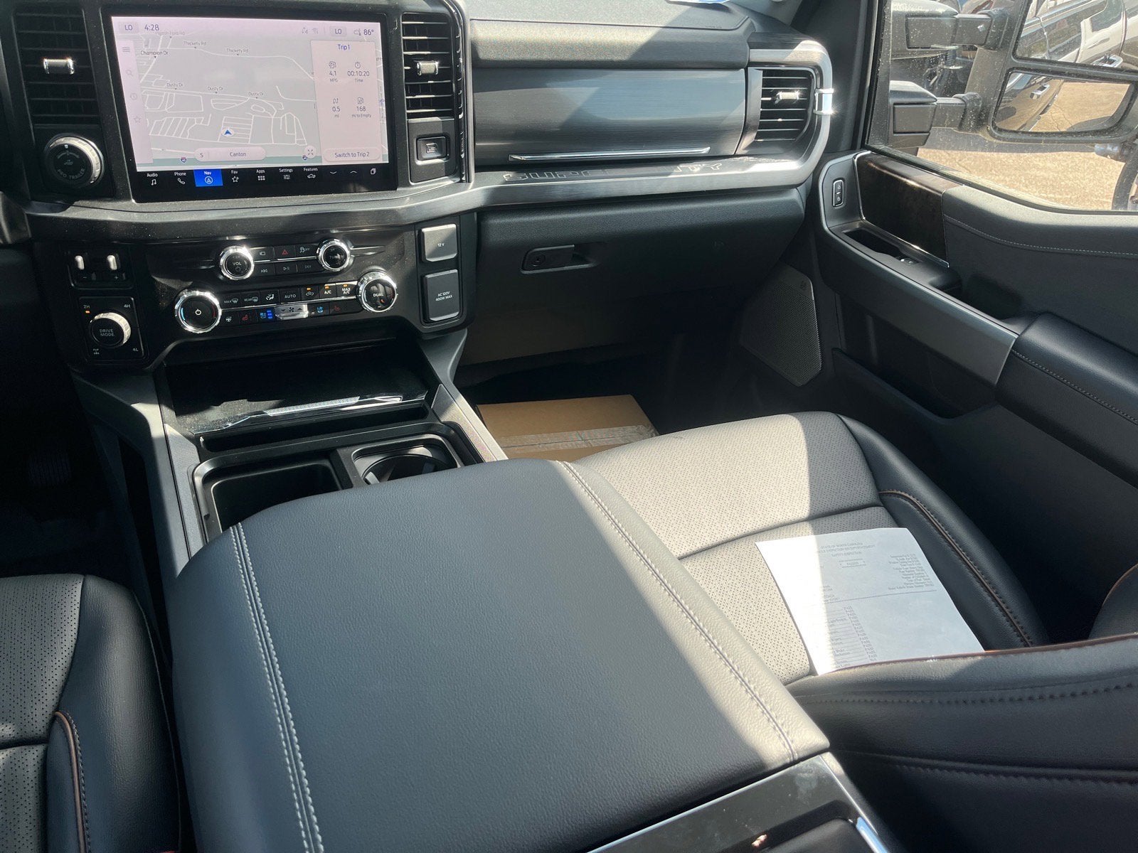 2026 Ford Super Duty F-250 SRW LARIAT